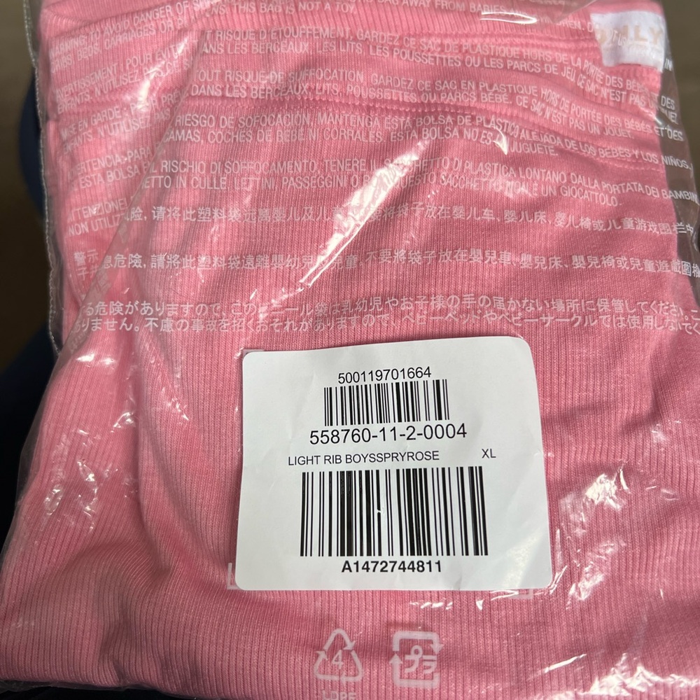 NWT Old Navy light rib pink women’s boys short Xl
In original bag